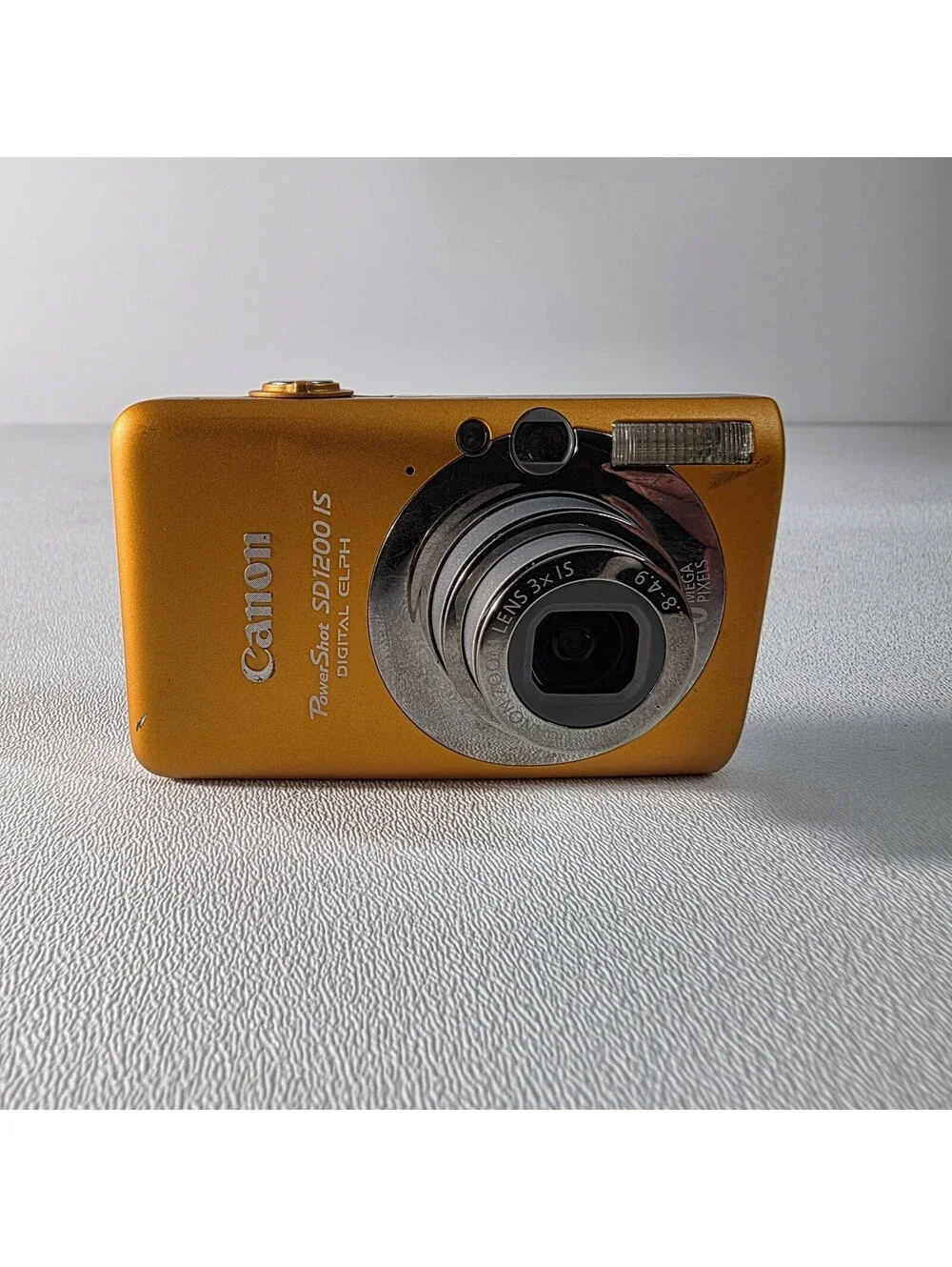 Canon PowerShot SD1200 IS 10.0 MP Compact Digital Camera No Battery Lens Error